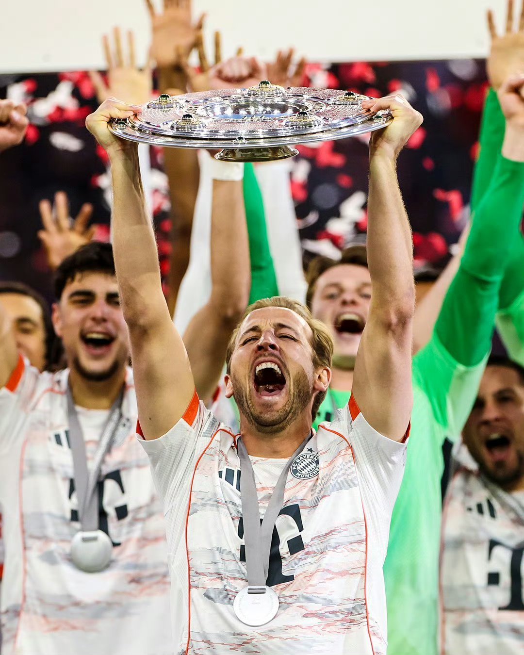 马德里竞技完胜英格兰，凯恩带队取胜