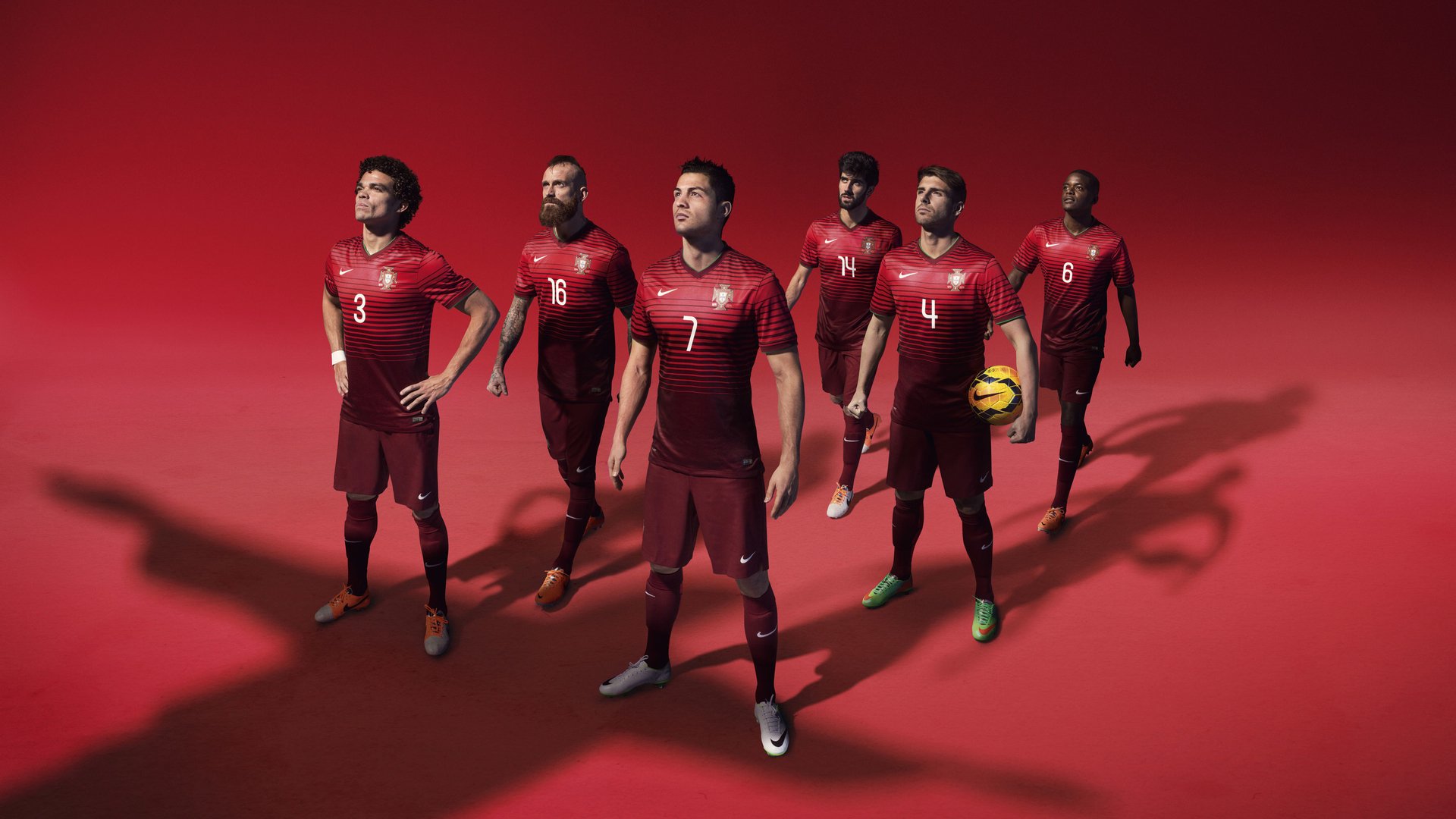 欧冠半决赛之夜，当钢铁意志成为艺术，特奥的稳定输出如何定义现代边卫