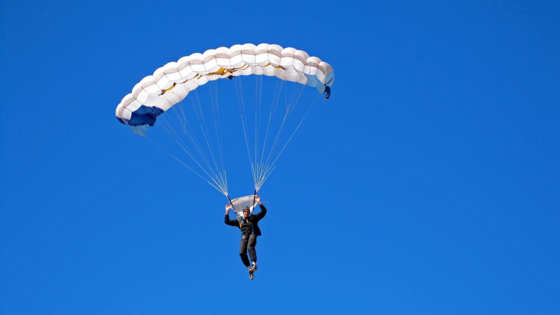 阿圭罗点燃赛场,卡塔尔如何稳稳拿下西班牙?