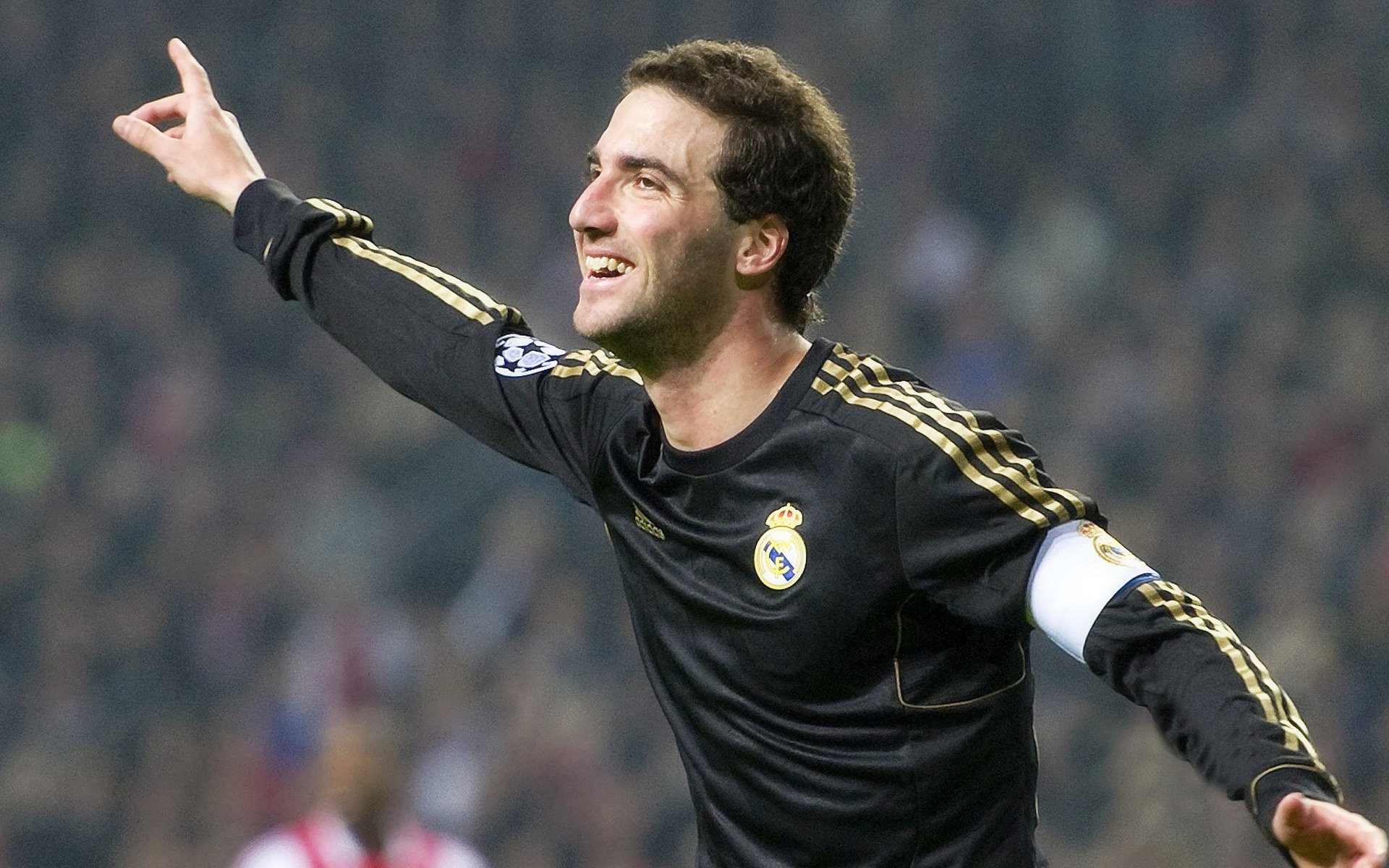 美加墨世界杯之夜,拉梅洛·鲍尔如何用错误的篮球点燃世界